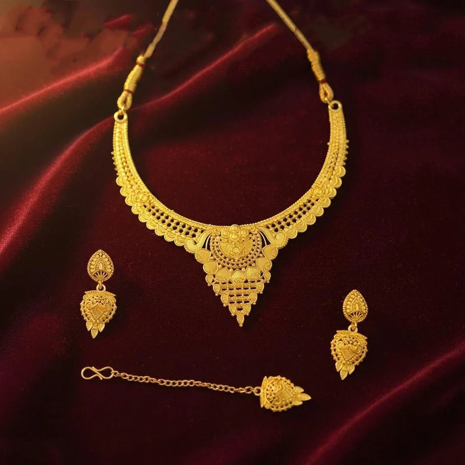 Buytitude Alia Royal Antique Gold Plated Jewelry Set