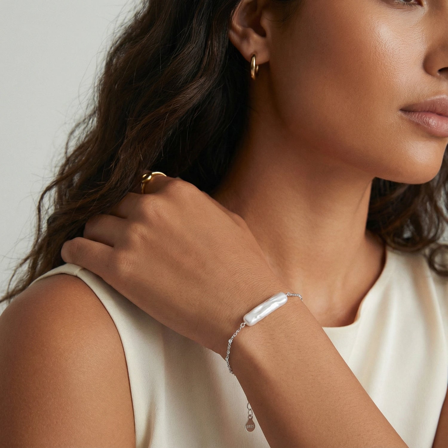 Pulsera de cadena con perlas barrocas