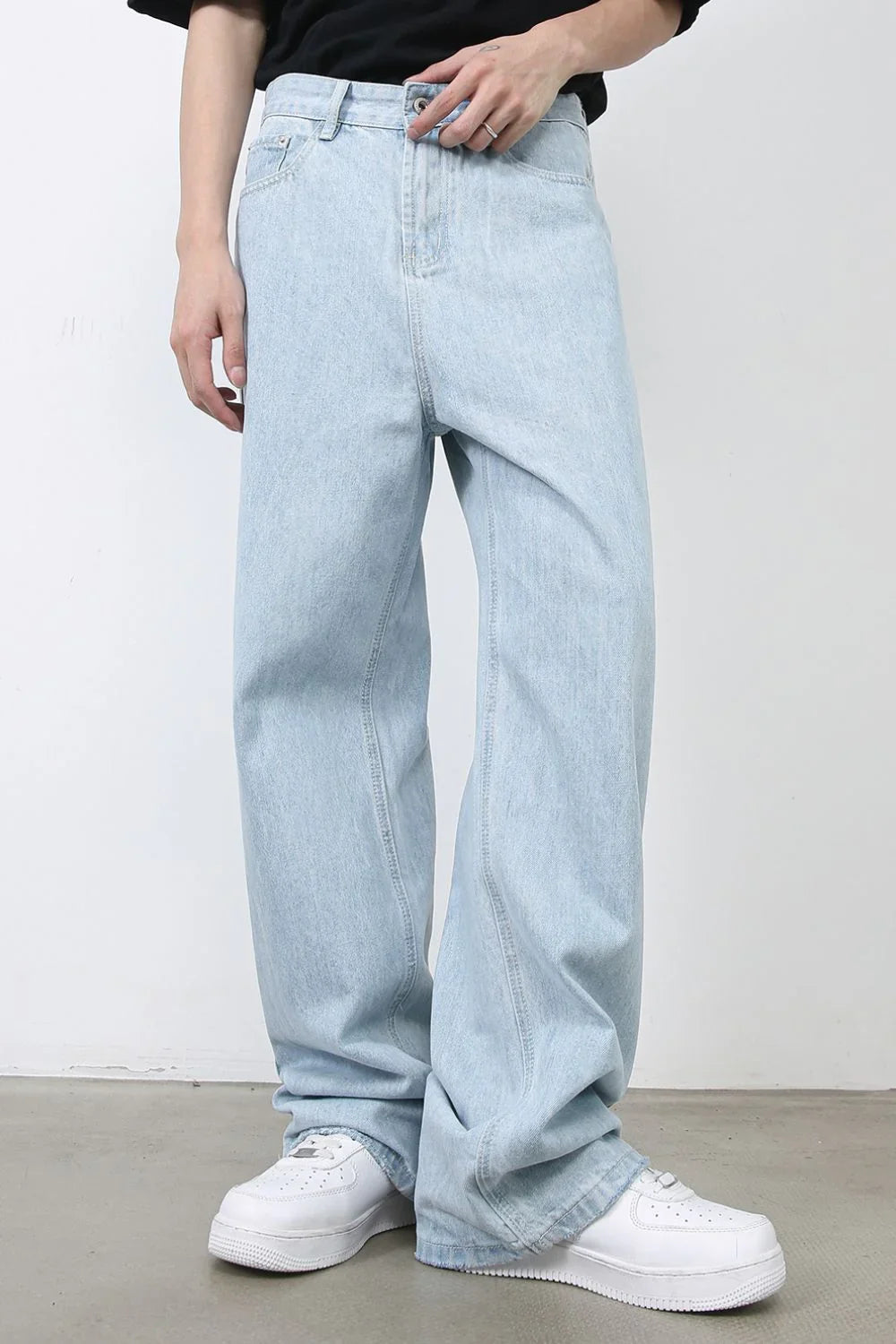 3175554f-bac4-44f4-a65a-88f8e40f7835-Max