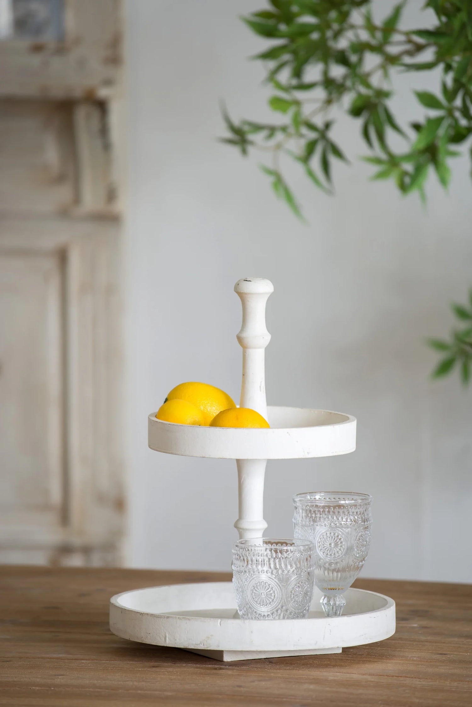 D11.8x15.4' Two-Tiered Round Wooden Tray, White