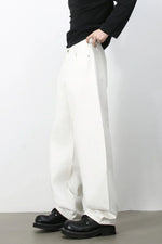 b2bba204-e541-4ecf-aa0c-1a08977eb8bc-Max